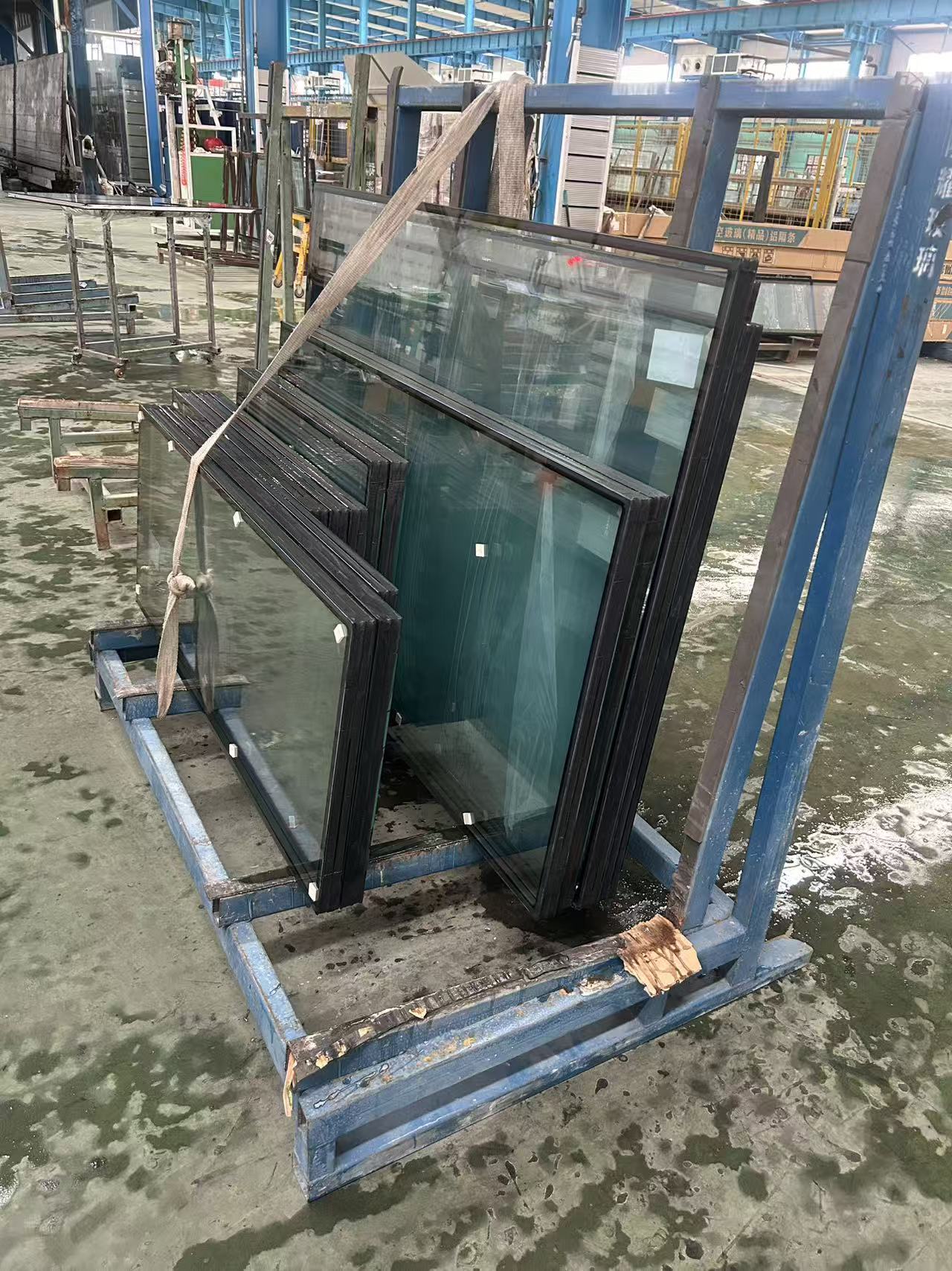 石河子市中空玻璃源头直供家用玻璃 - 价格